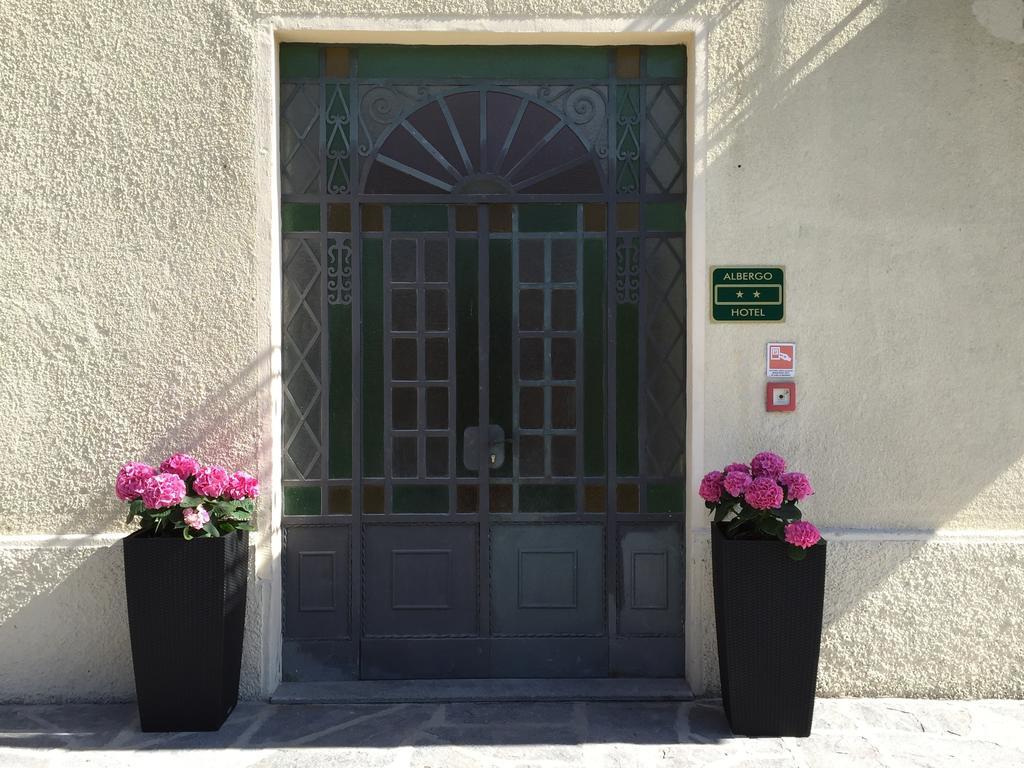 Hotel Villa San Fedele 圣费德勒·因特尔维 外观 照片